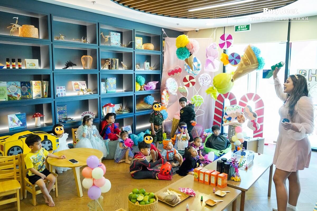 trường mầm non song ngữ Busy Bees Global tại Feliz En Vista